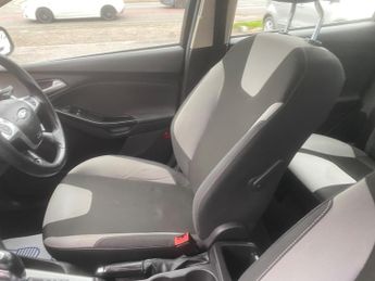 Ford Focus 1.6 Zetec Powershift Euro 5 5dr