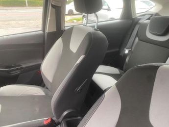Ford Focus 1.6 Zetec Powershift Euro 5 5dr