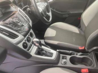 Ford Focus 1.6 Zetec Powershift Euro 5 5dr