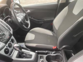 Ford Focus 1.6 Zetec Powershift Euro 5 5dr