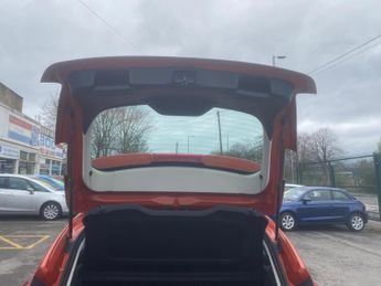 Ford Focus 1.6 Zetec Powershift Euro 5 5dr