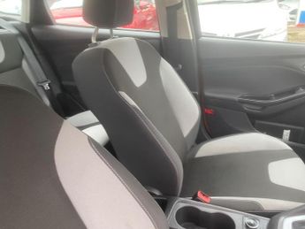 Ford Focus 1.6 Zetec Powershift Euro 5 5dr