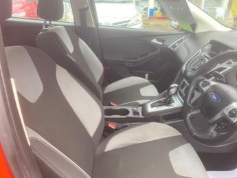 Ford Focus 1.6 Zetec Powershift Euro 5 5dr