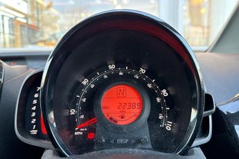 Toyota AYGO 1.0 VVT-i JBL Edition x-shift Euro 6 5dr