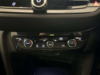 Vauxhall Corsa Electric 50kWh Anniversary Edition Hatchback 5dr Electric Auto (136 ps)