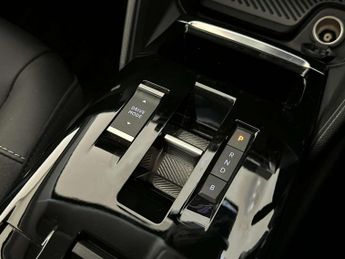 Citroen e-C4 X 50kWh Shine Plus Fastback 4dr Electric Auto (7.4kW Charger) (136