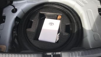 Toyota Yaris 1.5 VVT-h GR SPORT E-CVT Euro 6 (s/s) 5dr