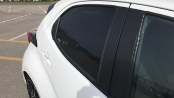 Toyota Yaris 1.5 VVT-h GR SPORT E-CVT Euro 6 (s/s) 5dr