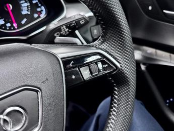 Audi A6 Avant 2.0 TFSI 45 Black Edition Estate 5dr Petrol S Tronic quattro Eur