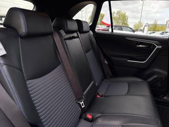 Toyota RAV4 2.5 VVT-h Dynamic SUV 5dr Petrol Hybrid CVT Euro 6 (s/s) (218 ps