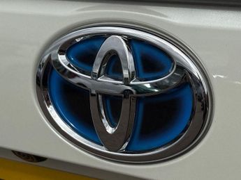 Toyota RAV4 2.5 VVT-h Dynamic SUV 5dr Petrol Hybrid CVT Euro 6 (s/s) (218 ps