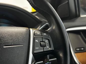 Volvo XC60 2.0 T5 SE Premium Powershift Euro 6 5dr