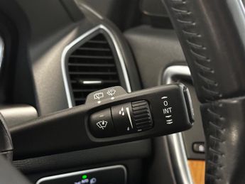 Volvo XC60 2.0 T5 SE Premium Powershift Euro 6 5dr