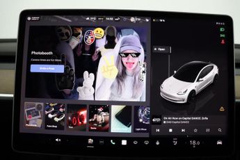 Tesla Model 3 (Dual Motor) Long Range Auto 4WDE 4dr