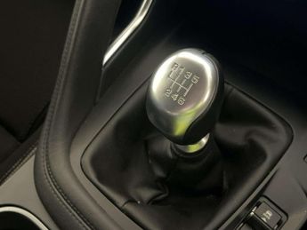 Jaguar E-PACE 2.0 D150 R-Dynamic SUV 5dr Diesel Manual Euro 6 (s/s) (150 ps)