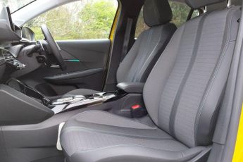 Peugeot 208 1.2 PureTech Allure Premium + EAT Euro 6 (s/s) 5dr