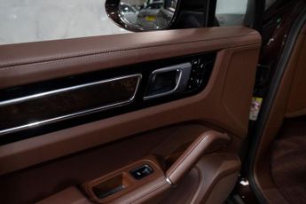 Porsche Cayenne 3.0T V6 TiptronicS 4WD Euro 6 (s/s) 5dr