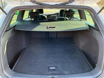 Volkswagen Golf 2.0 TSI BlueMotion Tech R Estate 5dr Petrol DSG 4Motion Euro 6 (