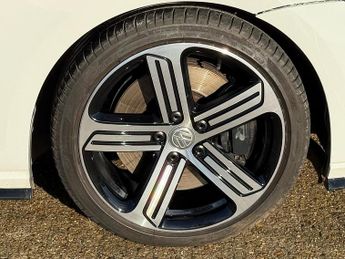 Volkswagen Golf 2.0 TSI BlueMotion Tech R Estate 5dr Petrol DSG 4Motion Euro 6 (