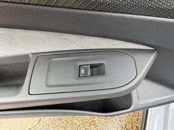 Volkswagen Golf 1.5 eTSI MHEV R-Line Hatchback 5dr Petrol Hybrid DSG Euro 6 (s/s