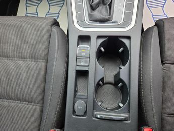 Volkswagen Passat 2.0 TDI SE Business DSG Euro 6 (s/s) 5dr