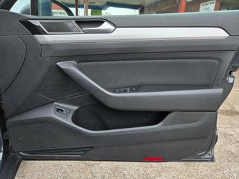 Volkswagen Passat 2.0 TDI SE Business DSG Euro 6 (s/s) 5dr