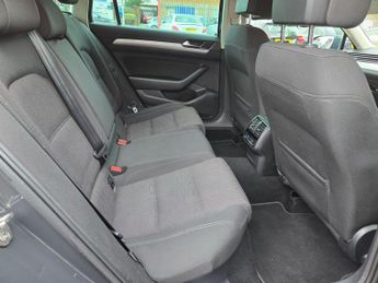 Volkswagen Passat 2.0 TDI SE Business DSG Euro 6 (s/s) 5dr