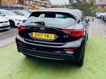 Infiniti Q30 1.5d SE Euro 6 (s/s) 5dr
