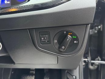 Volkswagen Polo 1.0 TSI Life DSG Euro 6 (s/s) 5dr