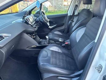 Peugeot 2008 1.2 PureTech Allure Euro 6 5dr