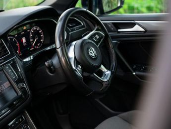 Volkswagen Tiguan 2.0 TDI BlueMotion Tech R-Line DSG 4Motion Euro 6 (s/s) 5dr