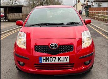 Toyota Yaris 1.3 VVT-i SR 5dr