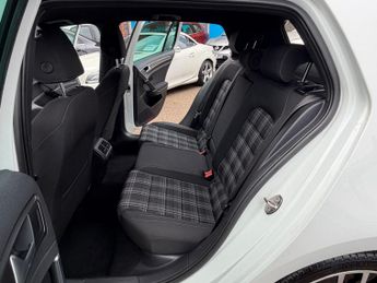 Volkswagen Golf 2.0 TDI GTD Hatchback 5dr Diesel DSG Euro 6 (s/s) (184 ps)
