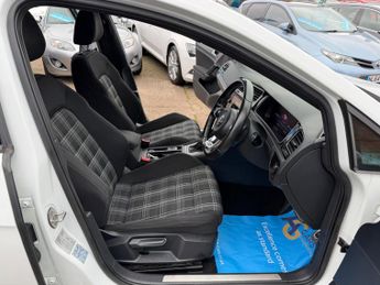 Volkswagen Golf 2.0 TDI GTD Hatchback 5dr Diesel DSG Euro 6 (s/s) (184 ps)