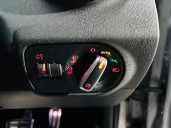 Audi A1 1.4 TFSI CoD S line S Tronic Euro 6 (s/s) 3dr