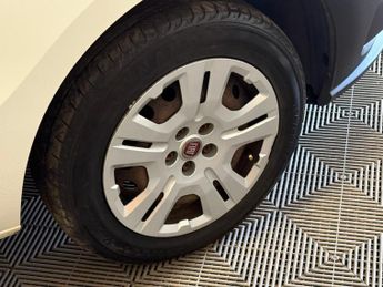 Fiat Doblo 1.3 JTD MultiJet 16v L1 H1 4dr