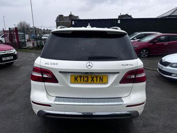 Mercedes-Benz M Class 3.0 ML350 V6 BlueTEC AMG Sport G-Tronic 4WD Euro 6 (s/s) 5dr