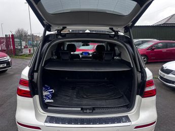 Mercedes-Benz M Class 3.0 ML350 V6 BlueTEC AMG Sport G-Tronic 4WD Euro 6 (s/s) 5dr