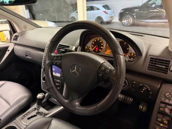 Mercedes-Benz A Class 2.0 A180 CDI Avantgarde SE CVT 5dr