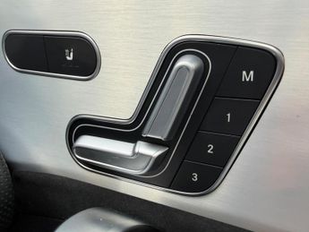 Mercedes-Benz A Class 1.3 A180h MHEV AMG Line (Premium Plus) 7G-DCT Euro 6 (s/s) 5dr