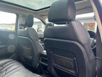 Land Rover Range Rover Evoque 2.2 SD4 Pure Auto 4WD Euro 5 5dr