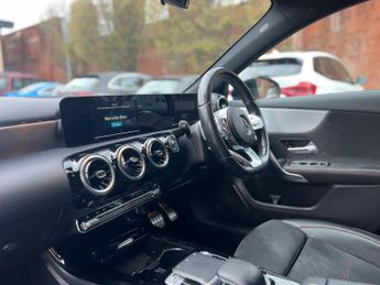 Mercedes-Benz A Class 1.5 A180d AMG Line 7G-DCT Euro 6 (s/s) 5dr