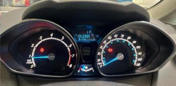 Ford Fiesta 1.0T EcoBoost Zetec Euro 5 (s/s) 5dr