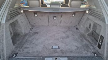 Land Rover Range Rover Sport 3.0 D300 MHEV Dynamic SE Auto 4WD Euro 6 (s/s) 5dr