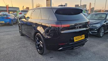 Land Rover Range Rover Sport 3.0 D300 MHEV Dynamic SE Auto 4WD Euro 6 (s/s) 5dr