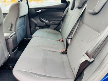 Ford Focus 1.0T EcoBoost Zetec Auto Euro 6 (s/s) 5dr