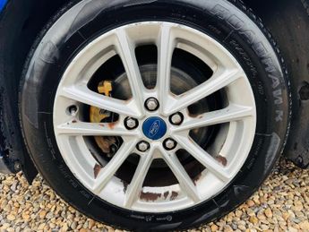 Ford Focus 1.0T EcoBoost Zetec Auto Euro 6 (s/s) 5dr