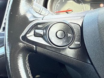 Vauxhall Grandland X 1.2 Turbo Sport Nav Auto Euro 6 (s/s) 5dr