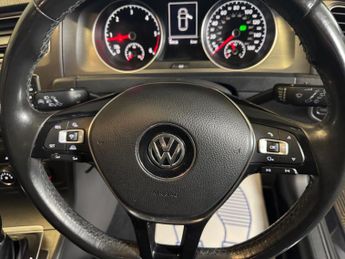 Volkswagen Golf 2.0 TDI BlueMotion Tech SE DSG Euro 5 (s/s) 5dr