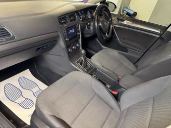 Volkswagen Golf 2.0 TDI BlueMotion Tech SE DSG Euro 5 (s/s) 5dr